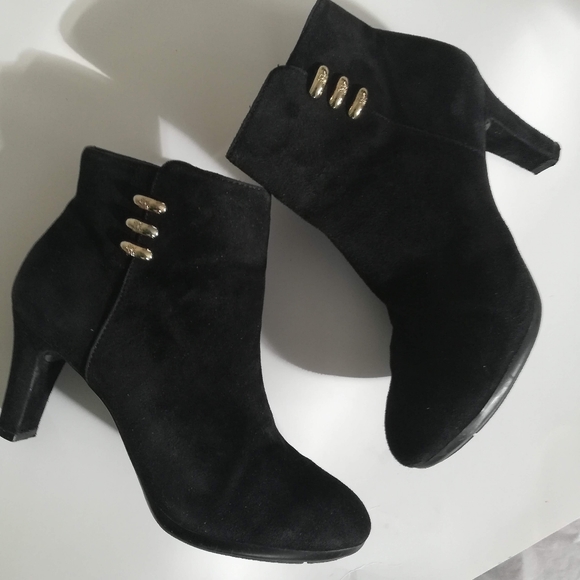 Anne Klein Shoes - Anne Klein Women's Blac Suede Heeled Ankle Boots
